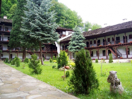 Двудневна екскурзия - Троянски манастир