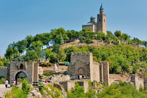 Двудневна екскурзиия- В Търново и Етъра