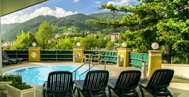 Зелено училище в Девин