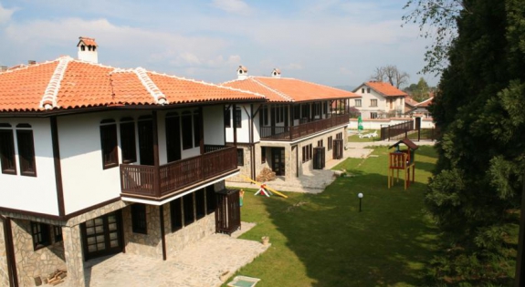 Зелено училище в Долна баня