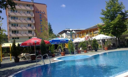 Хотел Кристал