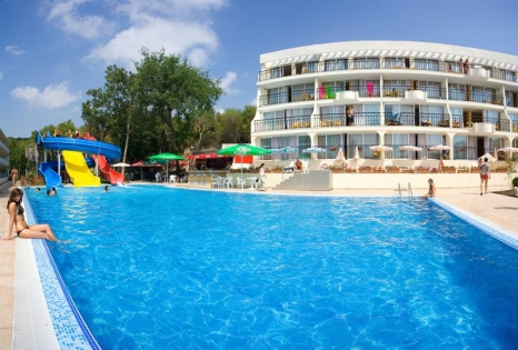 Летен лагер на Златни пясъци- ММЦ Сердика 3*