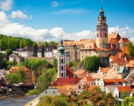 Прага - вълшебна и очарователна, със самолет и обслужване на български език!